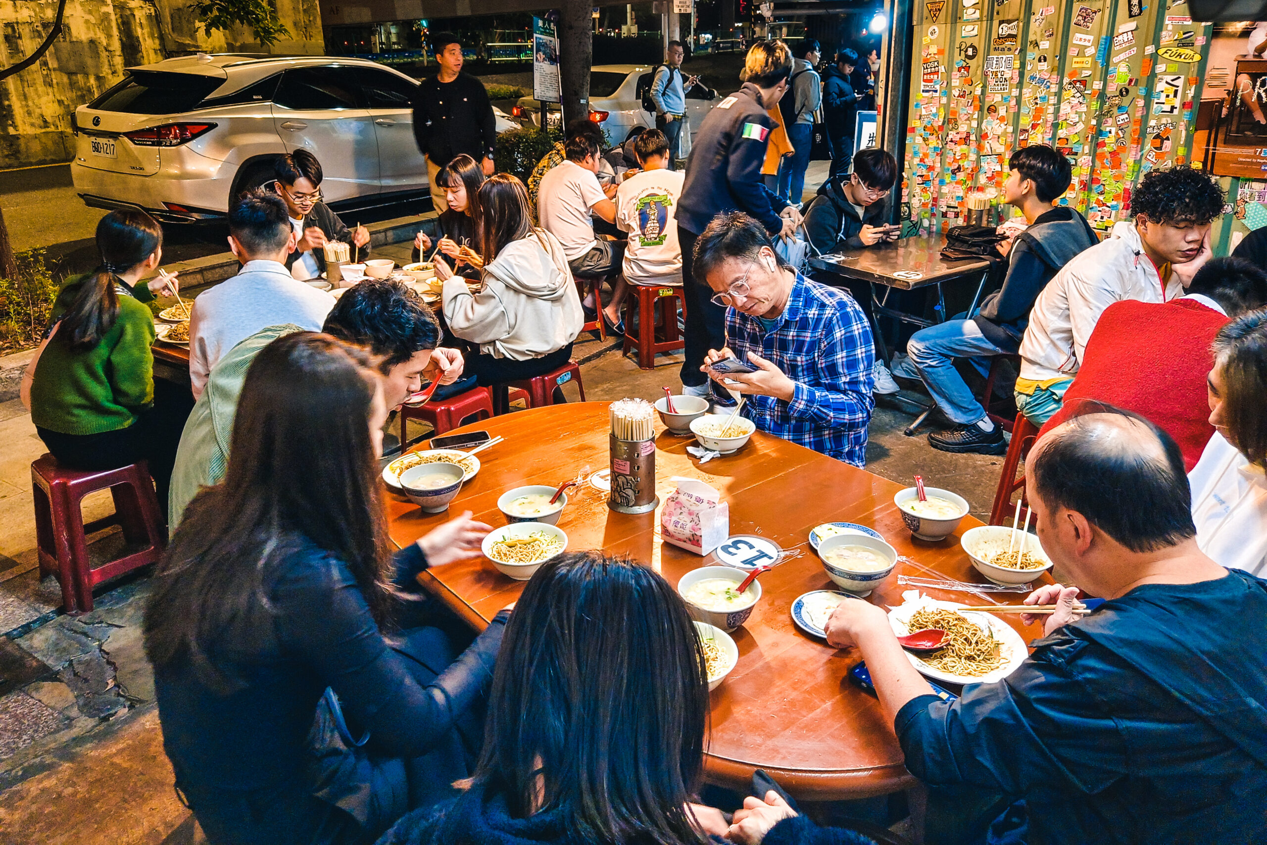 劉媽媽涼麵,劉媽媽涼麵素食,劉媽媽涼麵菜單,劉媽媽涼麵饒河,台北好吃涼麵,台北宵夜,台北松山區宵夜,台北深夜食堂,市民大道宵夜,涼麵推薦 @陳小可的吃喝玩樂