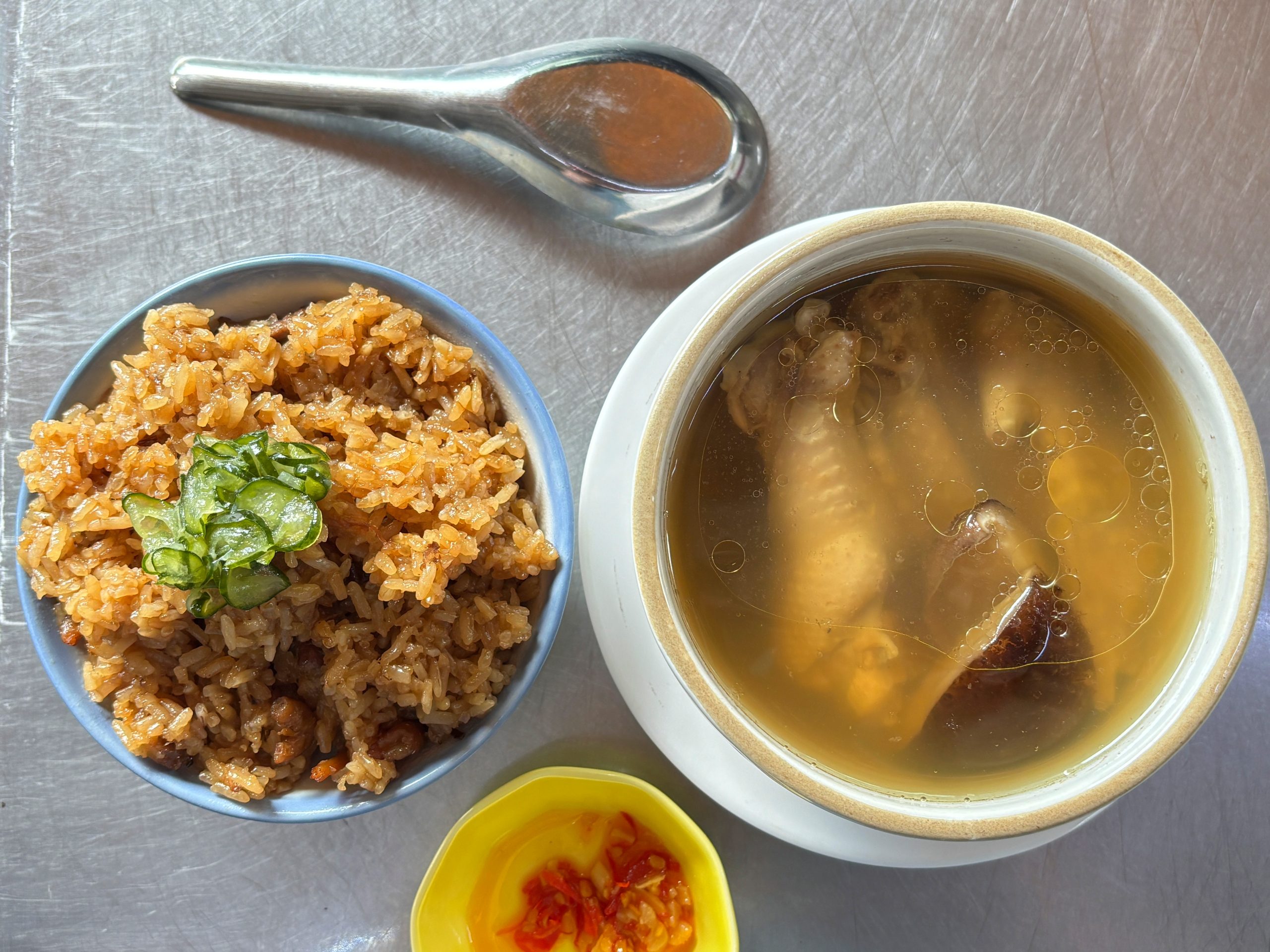 三重佛跳牆,三重信記油飯/佛跳牆湯品,信記油飯 @陳小可的吃喝玩樂 三重信記油飯/佛跳牆湯品,信記油飯,三重佛跳牆