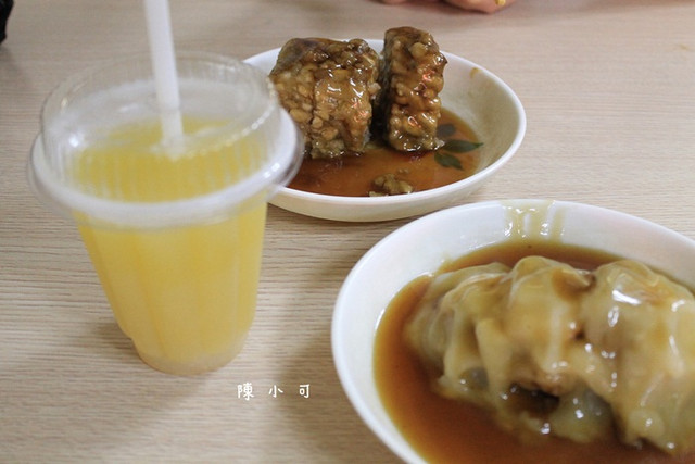 台南小吃,台南美食小吃旅遊景點,芋粿,許家蝦仁肉圓 @陳小可的吃喝玩樂 【台南小吃推薦】許家蝦仁肉圓、芋粿,國華街小吃