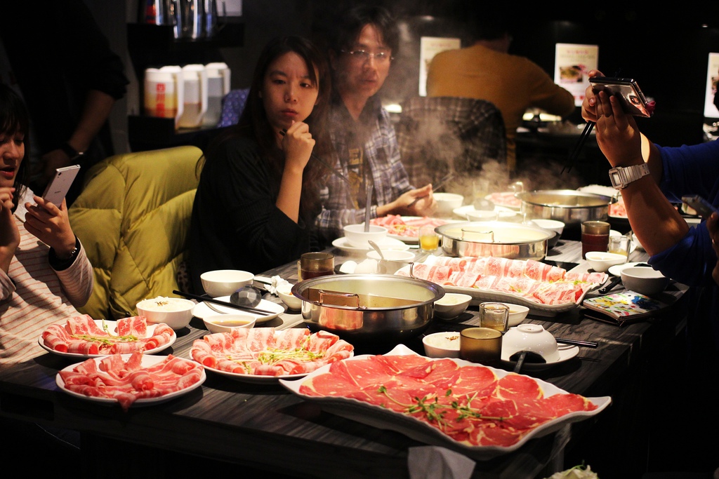 台北中山區火鍋 好食多涮涮屋   菜盤換肉片