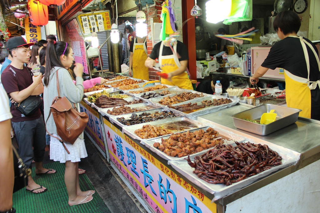 台北旅遊 九份一日遊 紅糟肉圓 九份美食小吃 阿柑姨芋圓