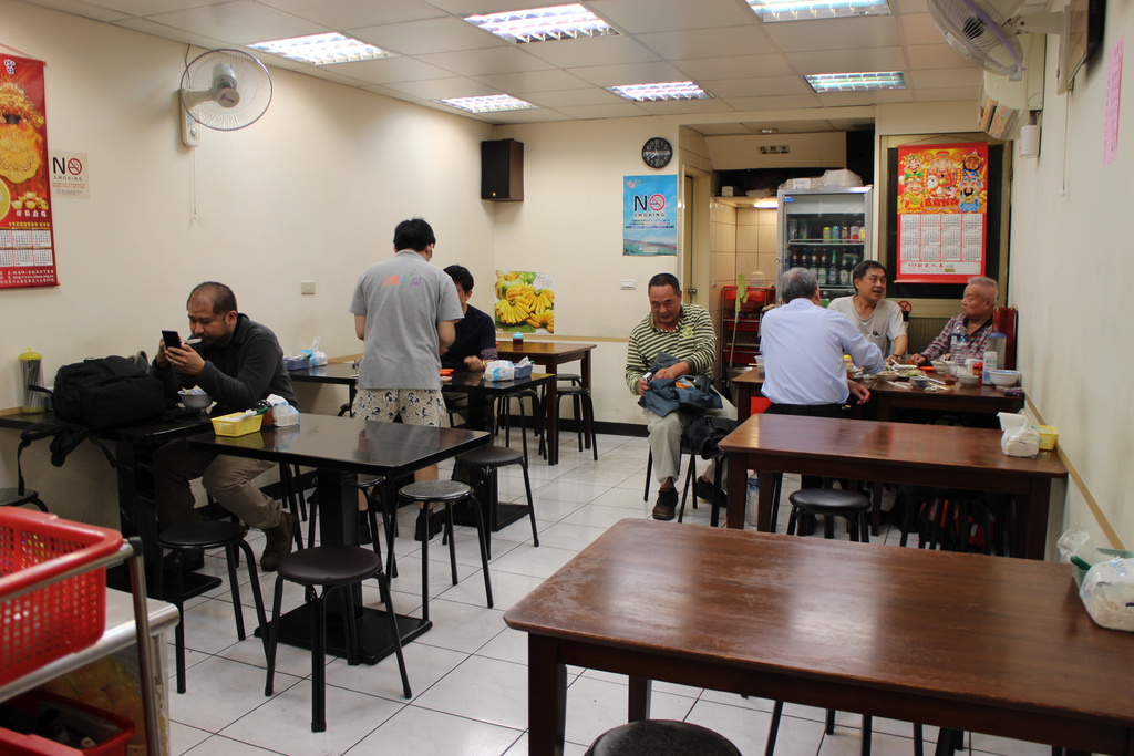 台北雙連捷運站美食 雙連鵝肉鴨肉小站 台北寧夏夜市 鴨肉餐廳 喝酒吃鴨肉