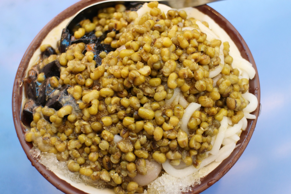 兩桶半米苔目冰店,台北冰店吃冰,寧夏夜市冰店,很多冰 @陳小可的吃喝玩樂 兩桶半米苔目冰店