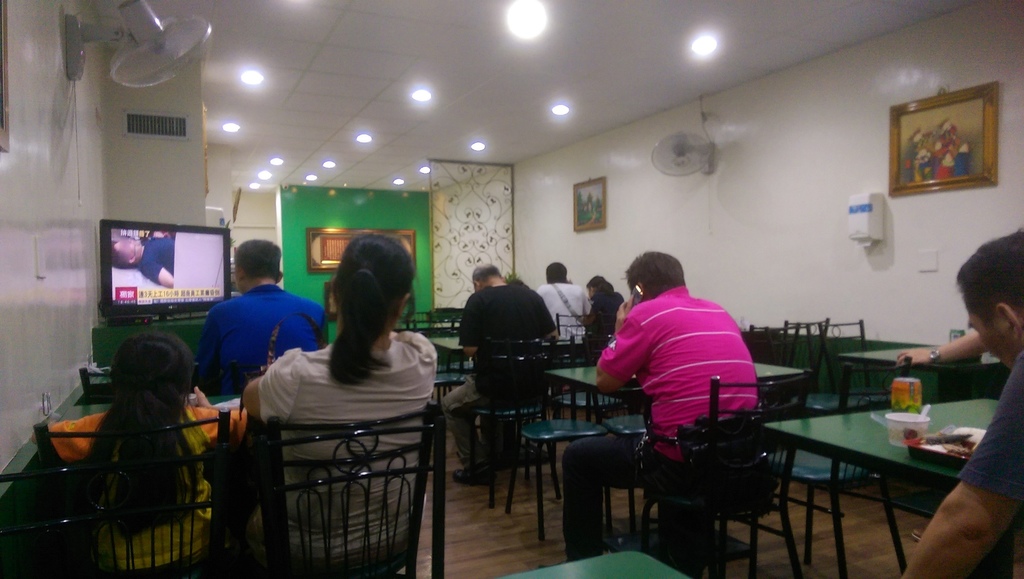 二哥便當,二哥的店美食館,台北小吃︱台北熱炒 @陳小可的吃喝玩樂 二哥的店 便當店【新北市三重好吃便當店】二哥的店美食館,超人氣排隊便當店,一個便當只要50元!