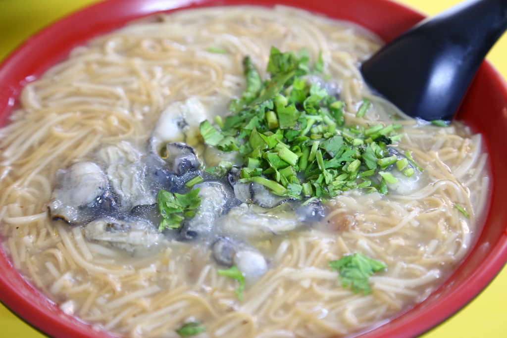 【三重美食小吃】好吃蚵仔麵線，新北市三重區碧華宮附近的「珍好味麵線」(近溪尾街)