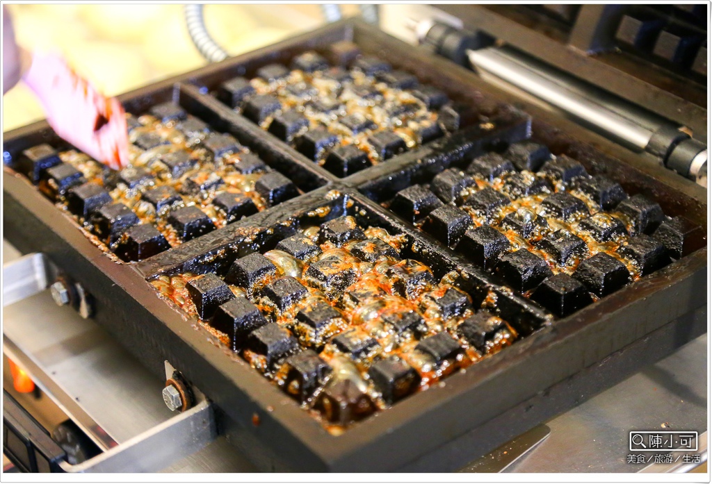 【台北信義區美食】華夫班特Waffle Bant比利時鬆餅。來自韓國的知名鬆餅店，台北新登場!(統一時代百貨)